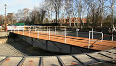 Heavy load ferry system for train